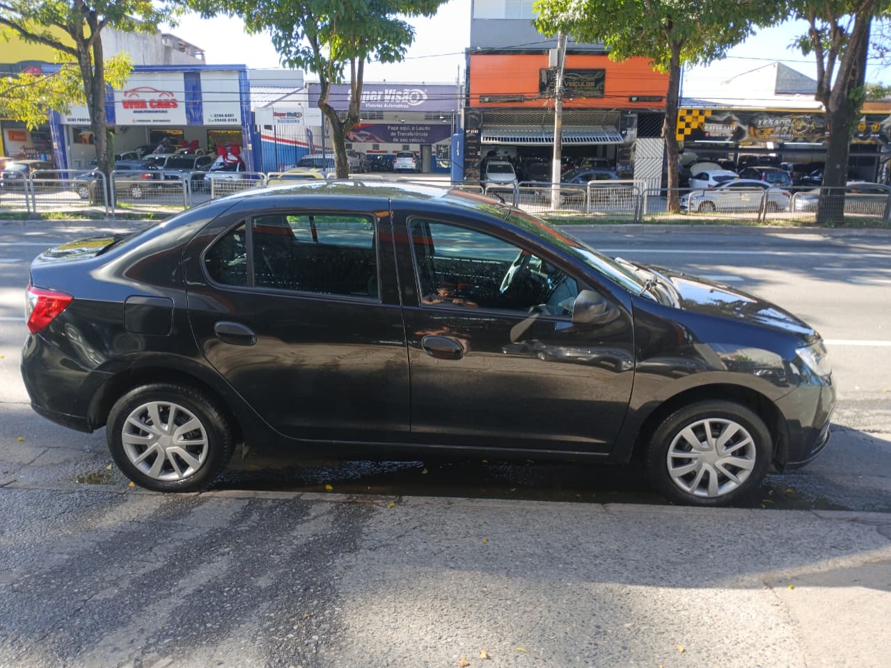 Renault Logan Life 1.0 12V 2022 — foto 4