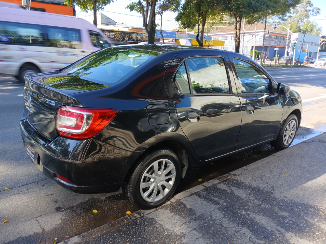 Renault Logan Life 1.0 12V 2022 — foto 5