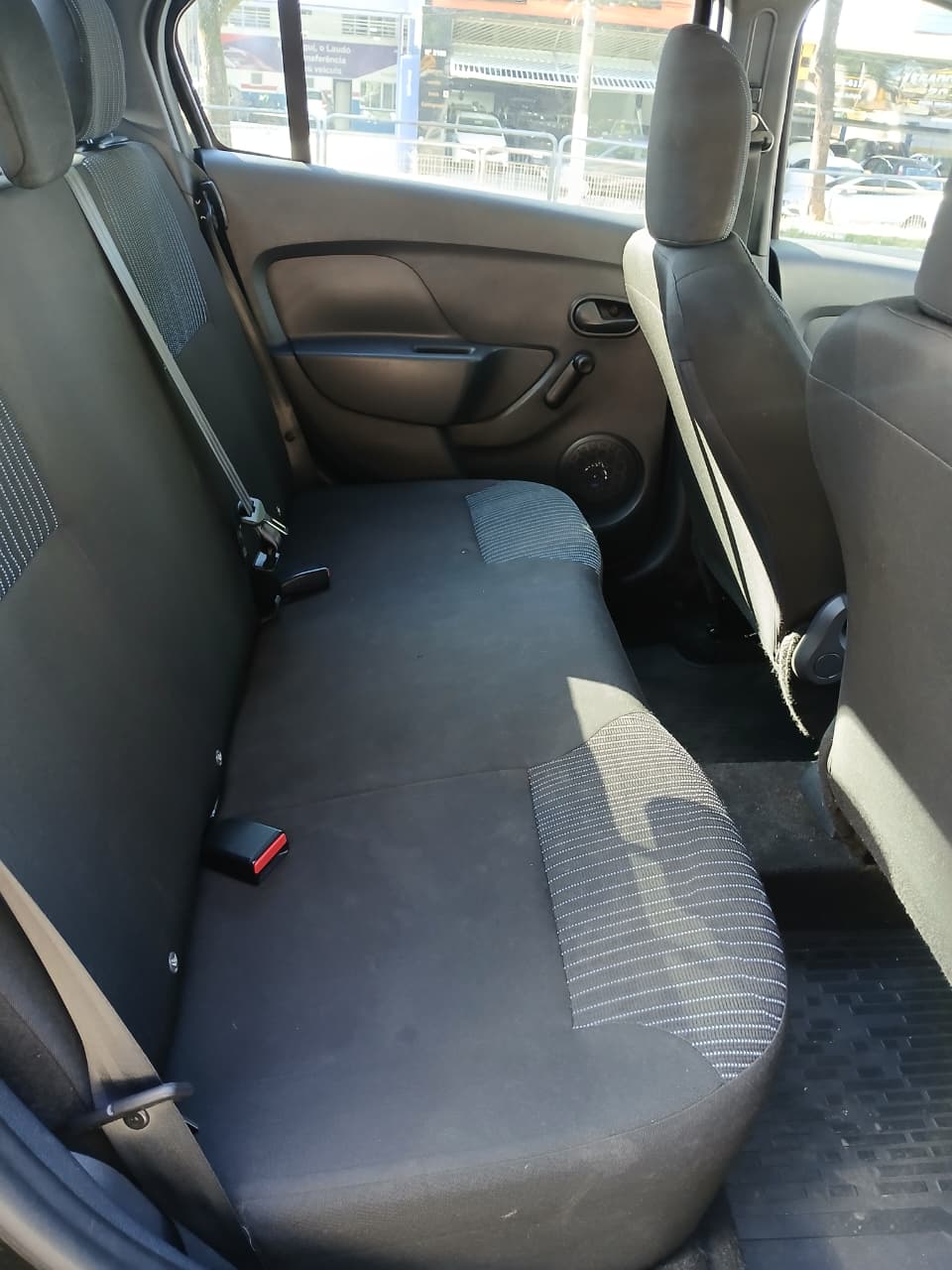 Renault Logan Life 1.0 12V 2022 — foto 11