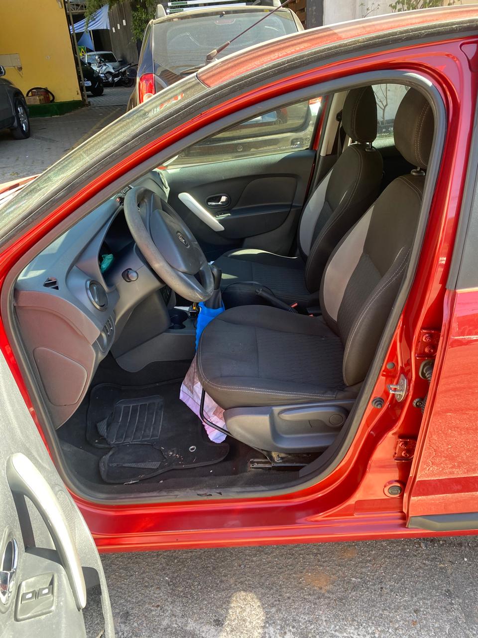 Renault Sandero Expression 1.6 2018 — foto 8